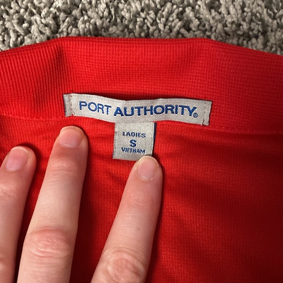 NWOT Red Port Authority women’s Polo 🎄 - Picture 2 of 4